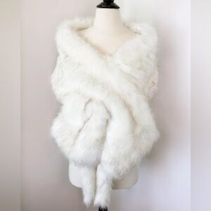 IVORY WITH BLACK FUR SHAWL